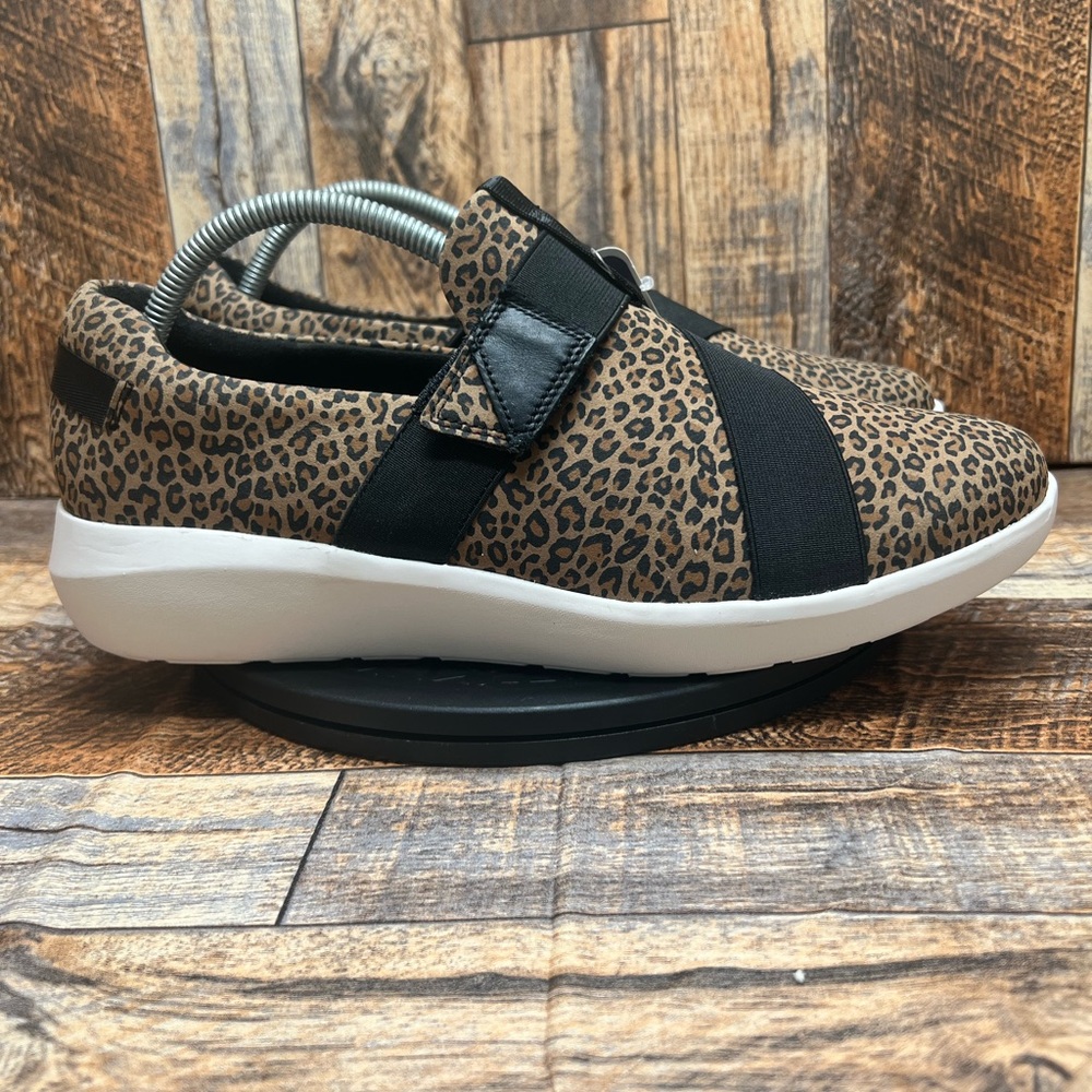 NEW Clarks Cheetah Print Kayleigh Charm Slip On Velcro Shoes Sneakers Size 11